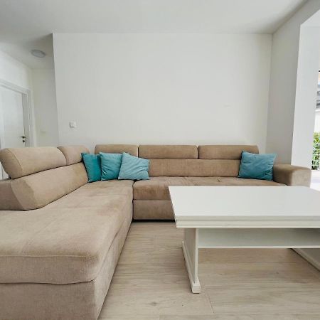 Apartment With Terrace And Private Parking Kotor Dış mekan fotoğraf