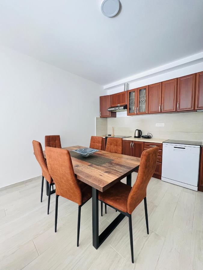 Apartment With Terrace And Private Parking Kotor Dış mekan fotoğraf